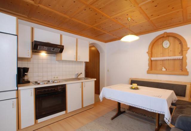 Апартаменты Haus Saler Зильберталь Экстерьер фото